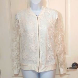 Wayf XS White light thin jacket